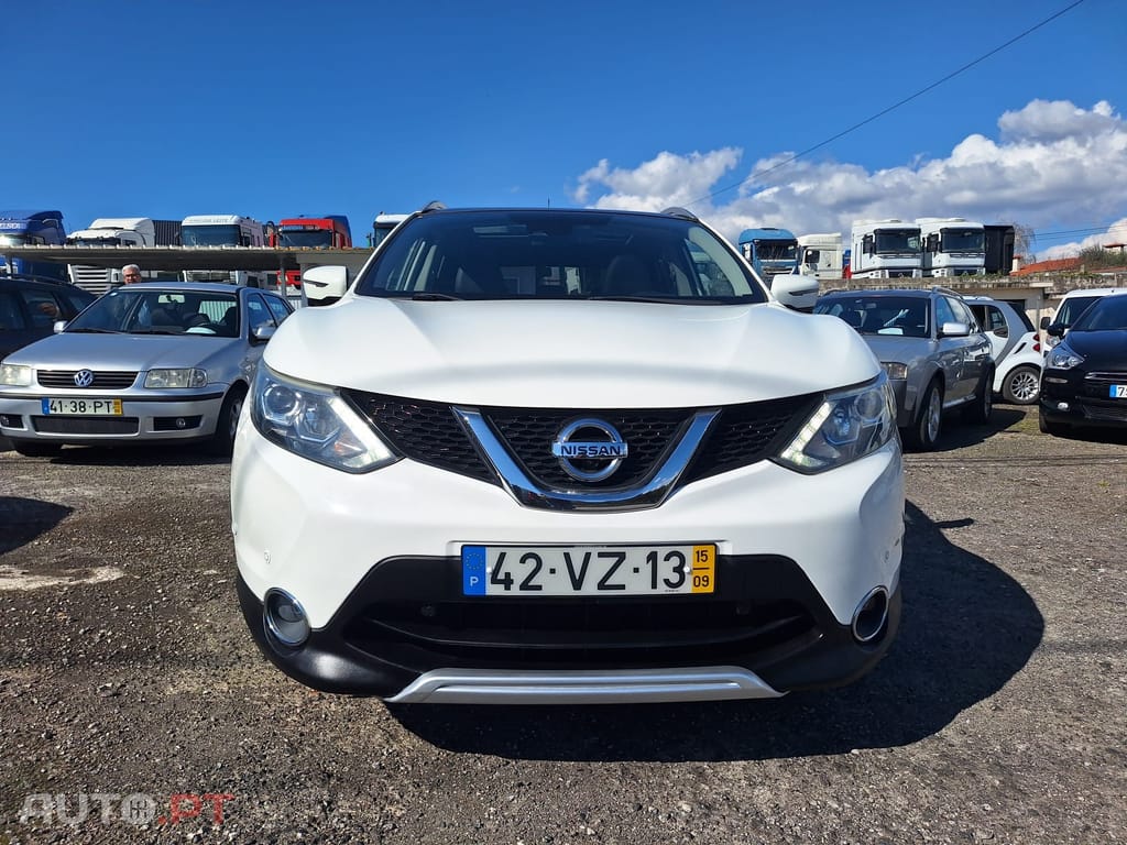 Nissan Qashqai 1.5 dCi Tekna Premium 17 Pack S Pele Preta