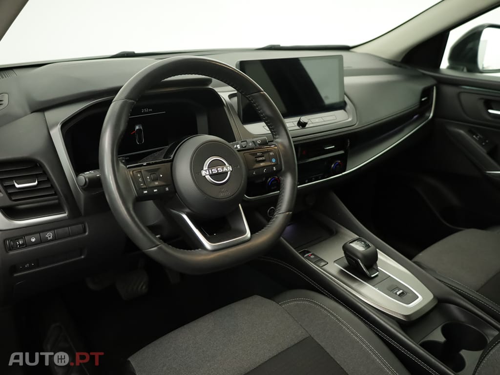 Nissan Qashqai Qashqai 1.3 DIG-T N-Connecta LED Xtronic