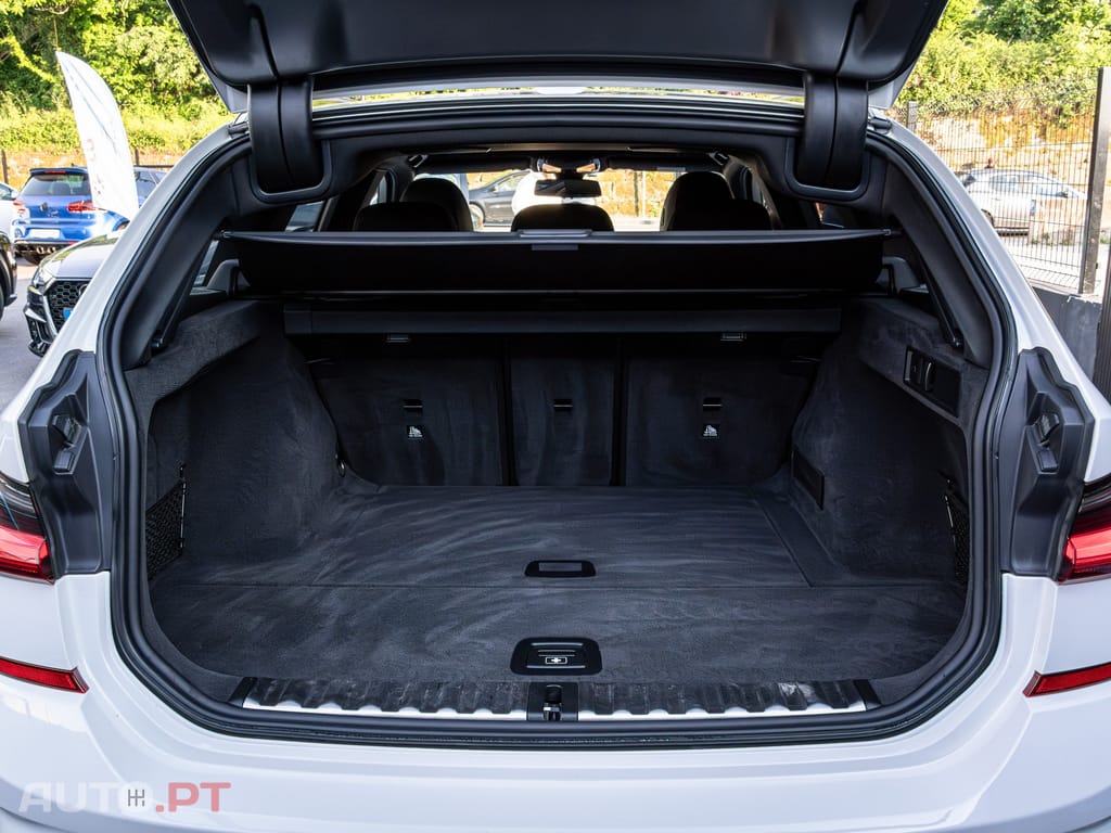 BMW 320 d Touring Pack M Auto