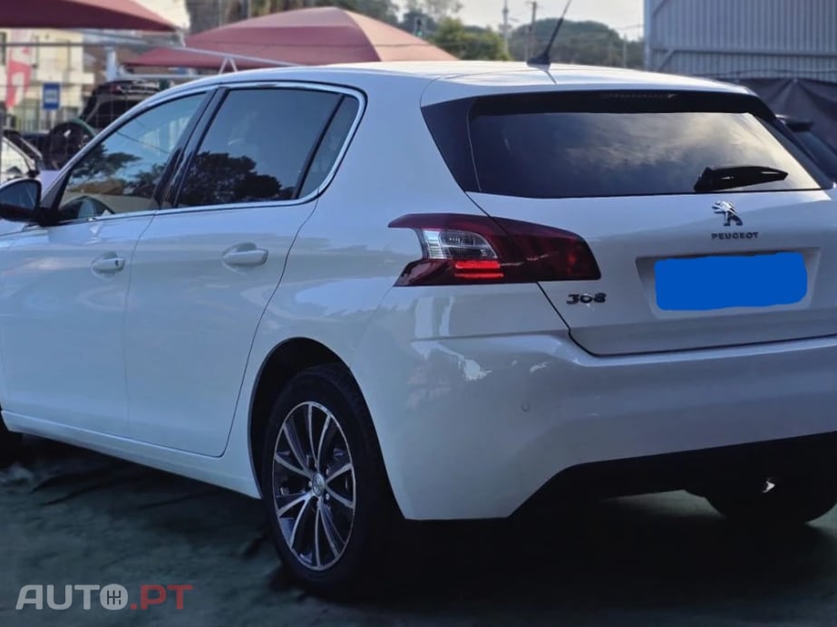 Peugeot 308 1.6 BlueHDi ALLURE