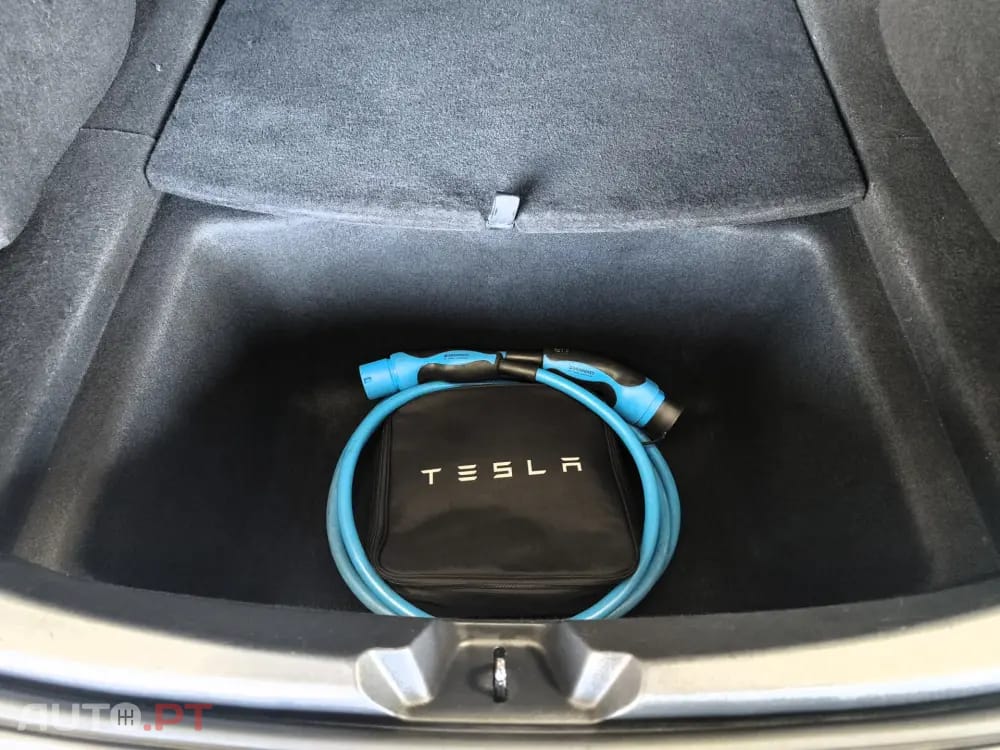 Tesla Model 3 Long Range AWD Dual Motor Performance