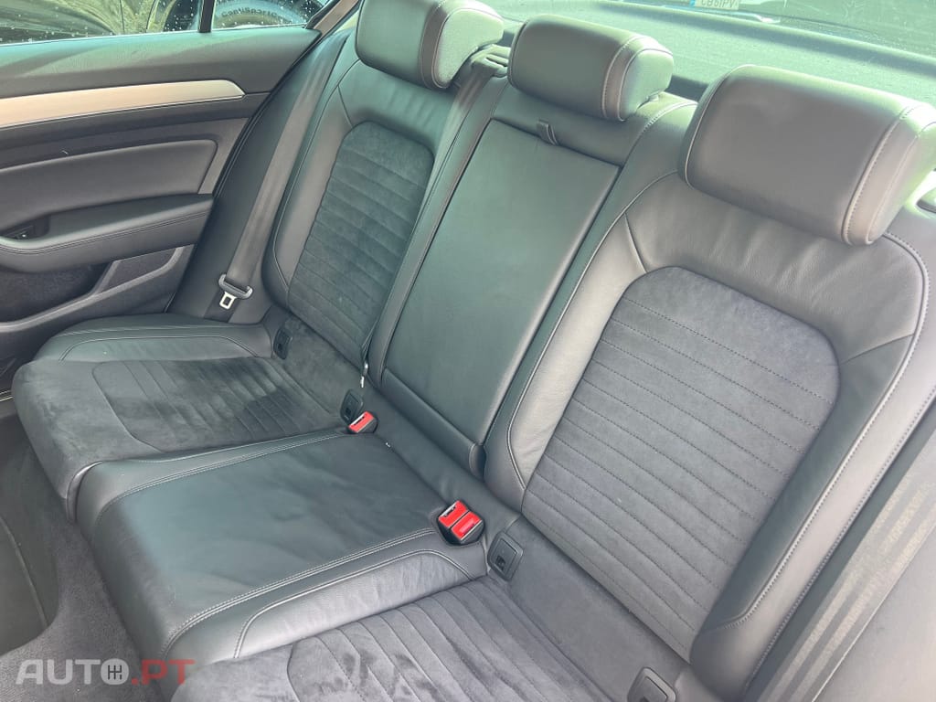 Volkswagen Passat 2.0 TDI Highline DSG