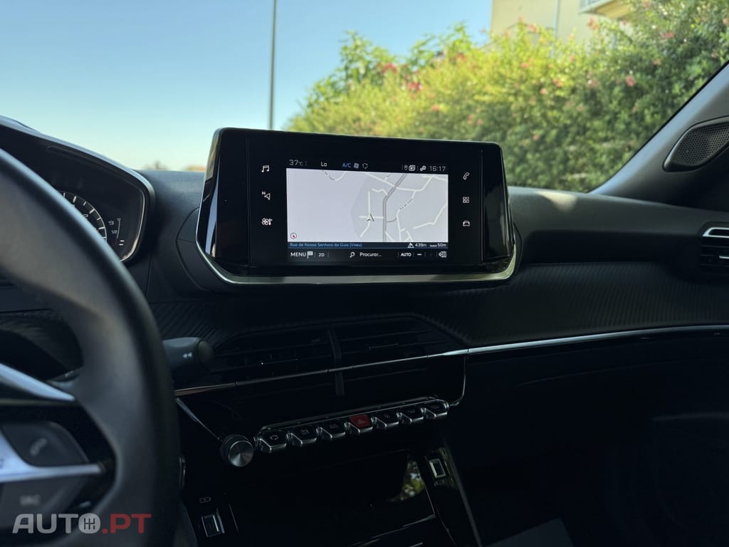 Peugeot 2008 PureTech 100 Allure