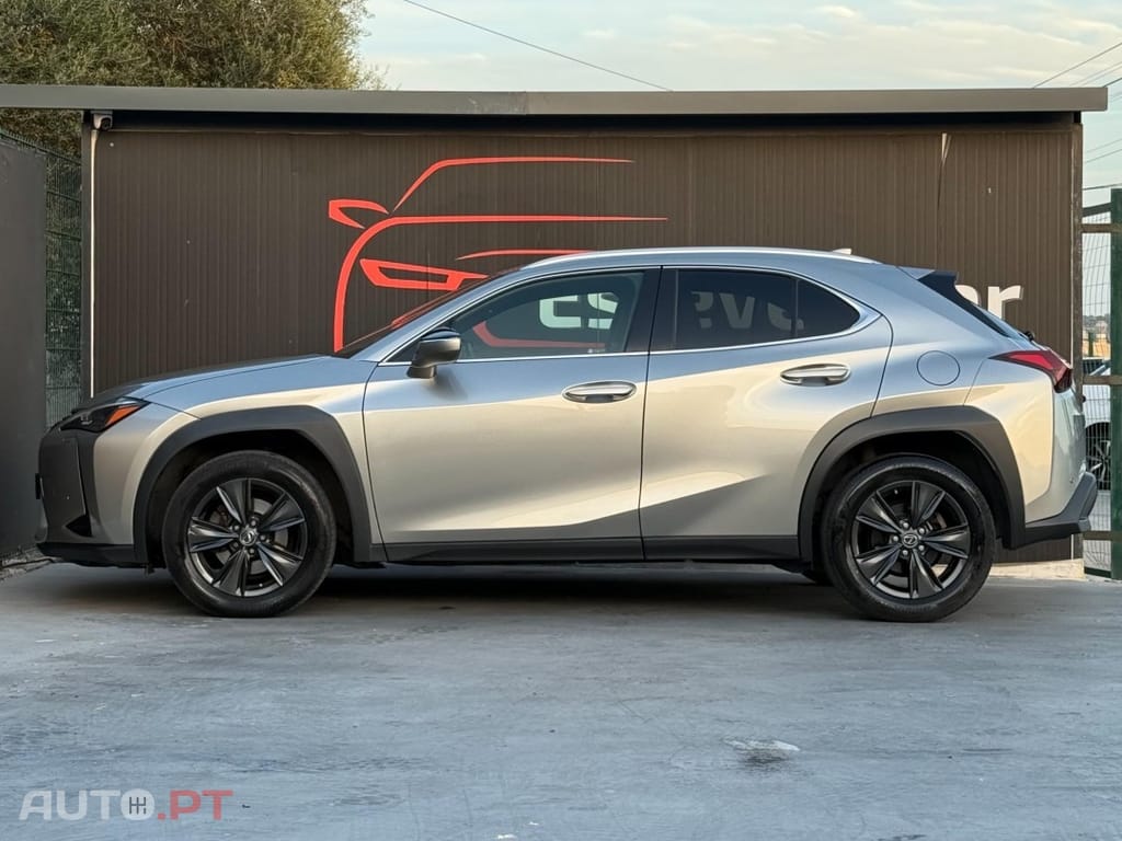 Lexus UX Executive