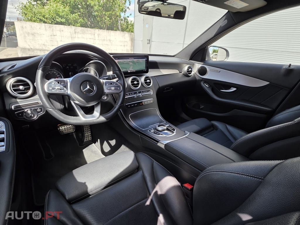 Mercedes-Benz C 300 DE AMG — fotografia 12