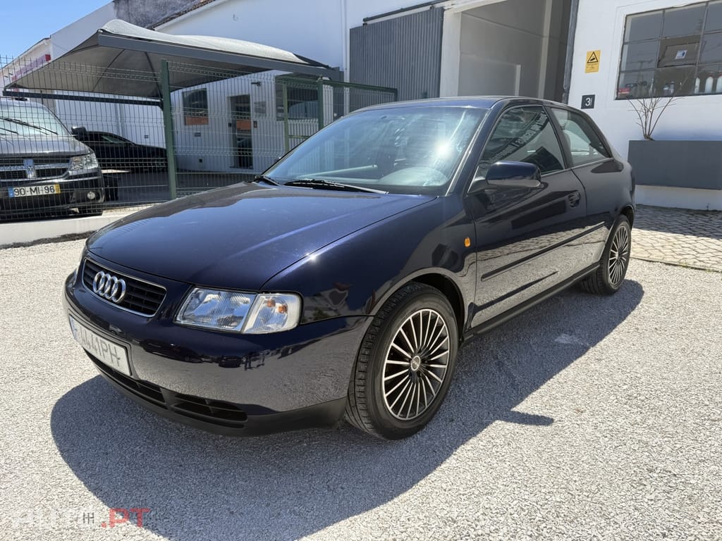 Audi A3 1.6 Attraction