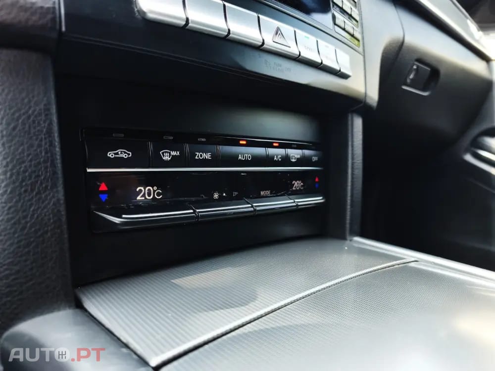 Mercedes-Benz E 220 CDI DPF BlueEFFICIENCY 7G-TRONIC Avantgarde