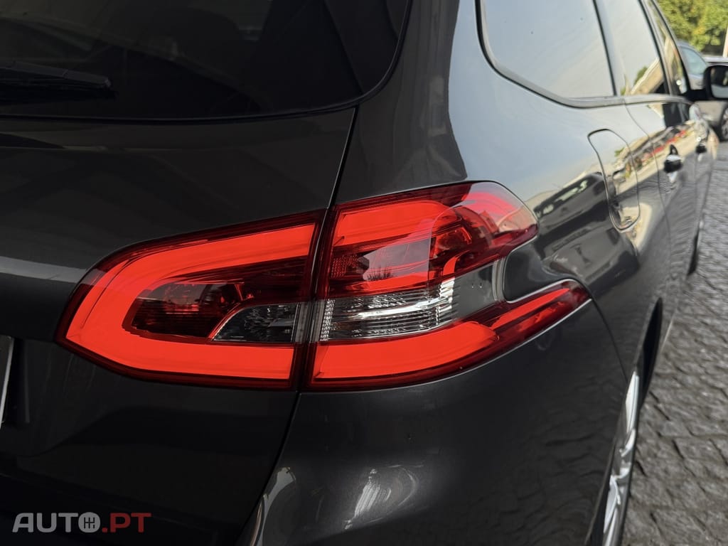 Peugeot 308 SW 1.2 PureTech Allure