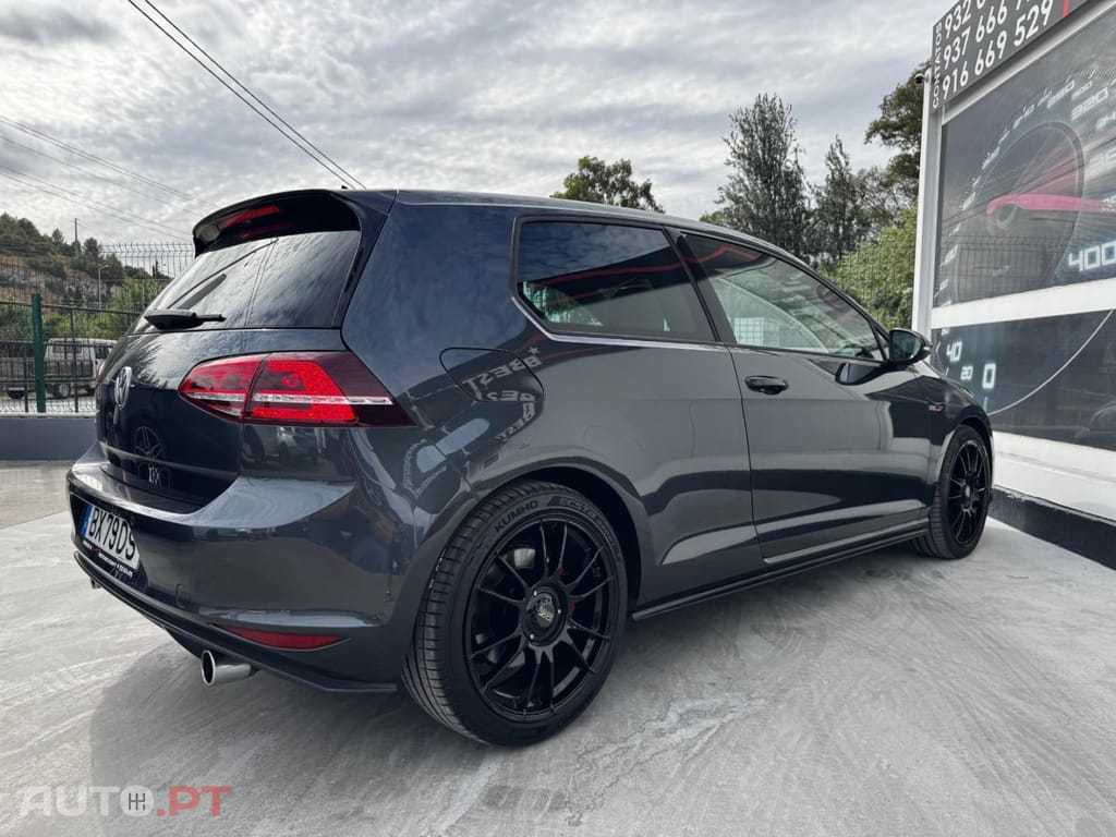 Volkswagen Golf 2.0 TSI GTI