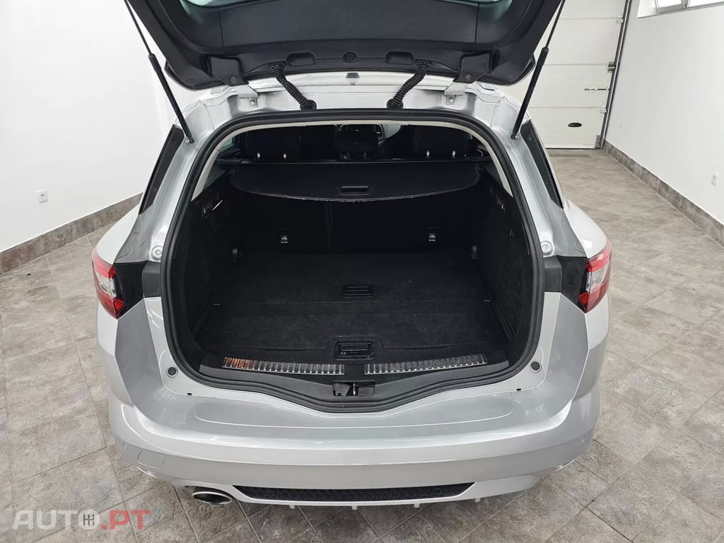 Renault Mégane Sport Tourer 1.5 Blue dCi GT Line EDC