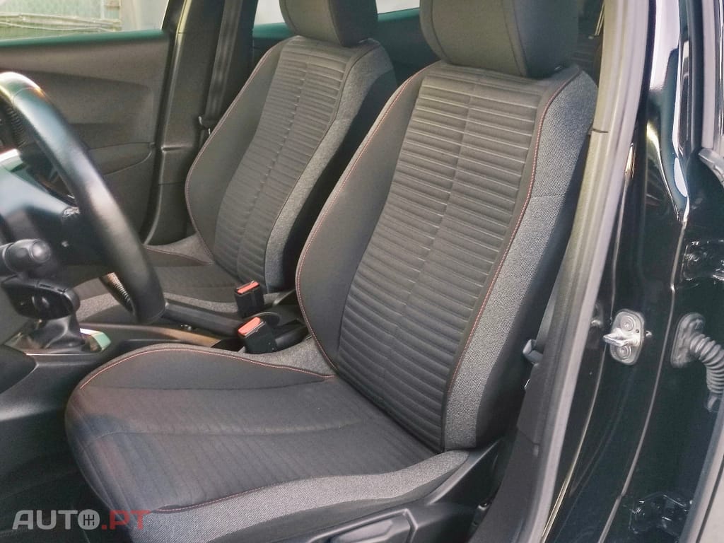 Peugeot 2008 1.5 BlueHDi Active