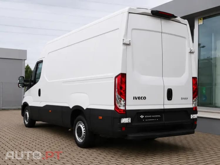 Iveco Daily 2.3 35C16 3000 CD