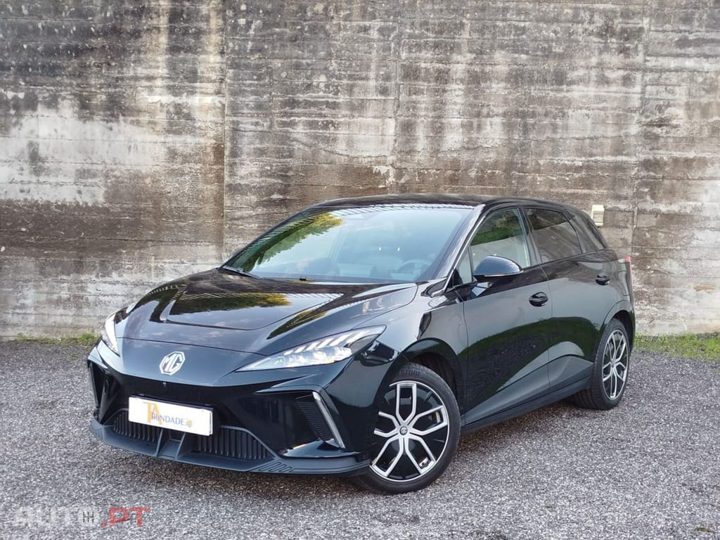 MG MG4 64 kWh Luxury