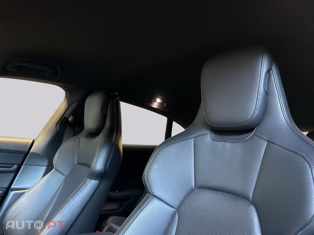 Porsche Taycan 4S I.V.A DEDUTIVEL 