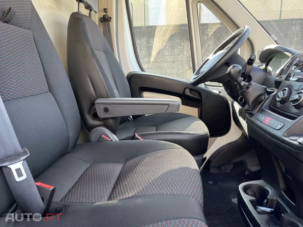 Peugeot Boxer  2.2 Bluehdi L4/H2