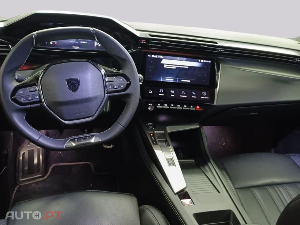 Peugeot 408 GT Plug-In I.V.A DEDUTÍVEL 