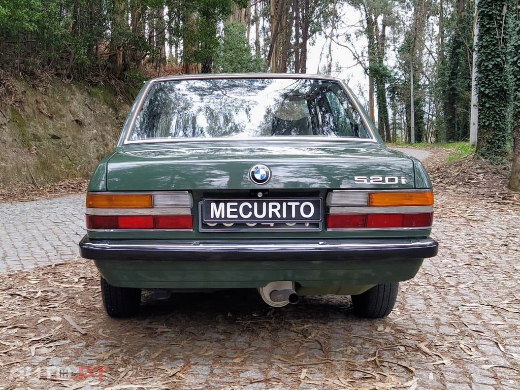 BMW 520 i E28
