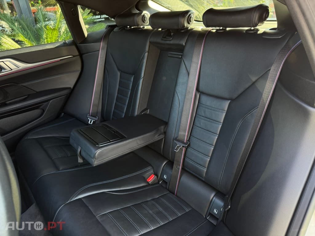 BMW i4 eDrive40 Pack Desportivo M