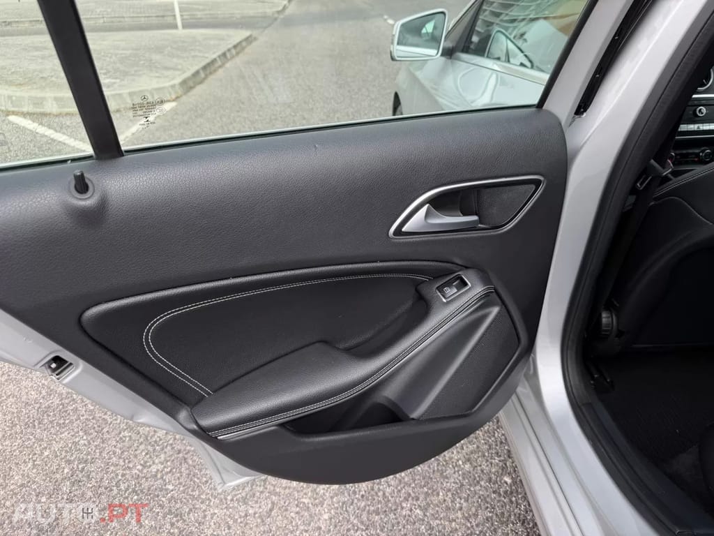 Mercedes-Benz A 180 d 7G-DCT Urban