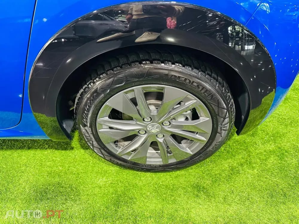 Peugeot E-208 50 kWh Allure