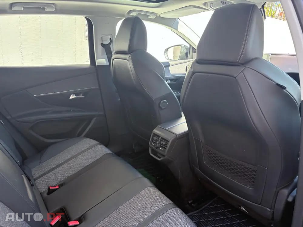 Peugeot 3008 1.2 PureTech Allure EAT8