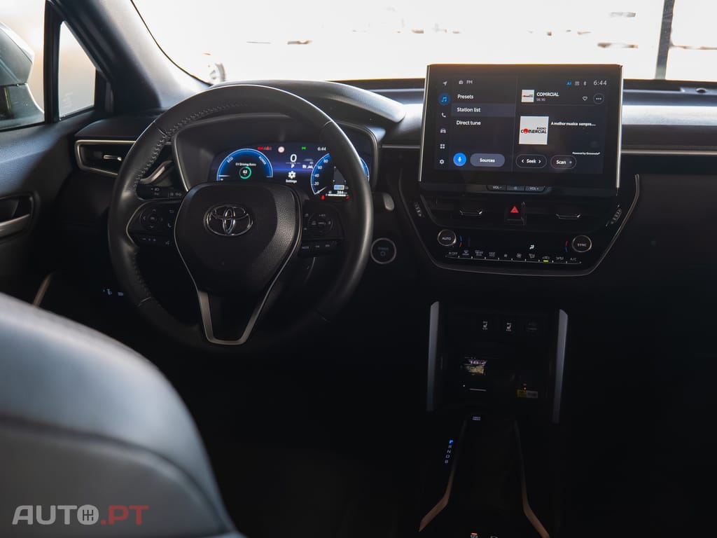 Toyota Corolla Cross 2.0 Hybrid Luxury
