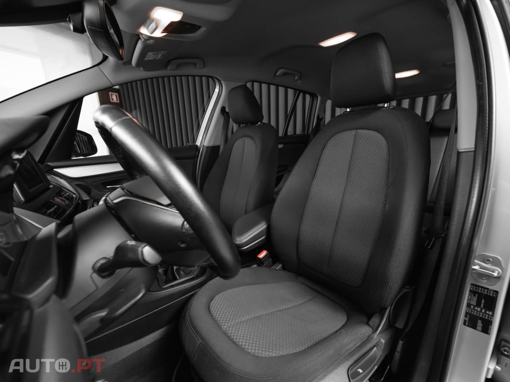 BMW 216 d Advantage