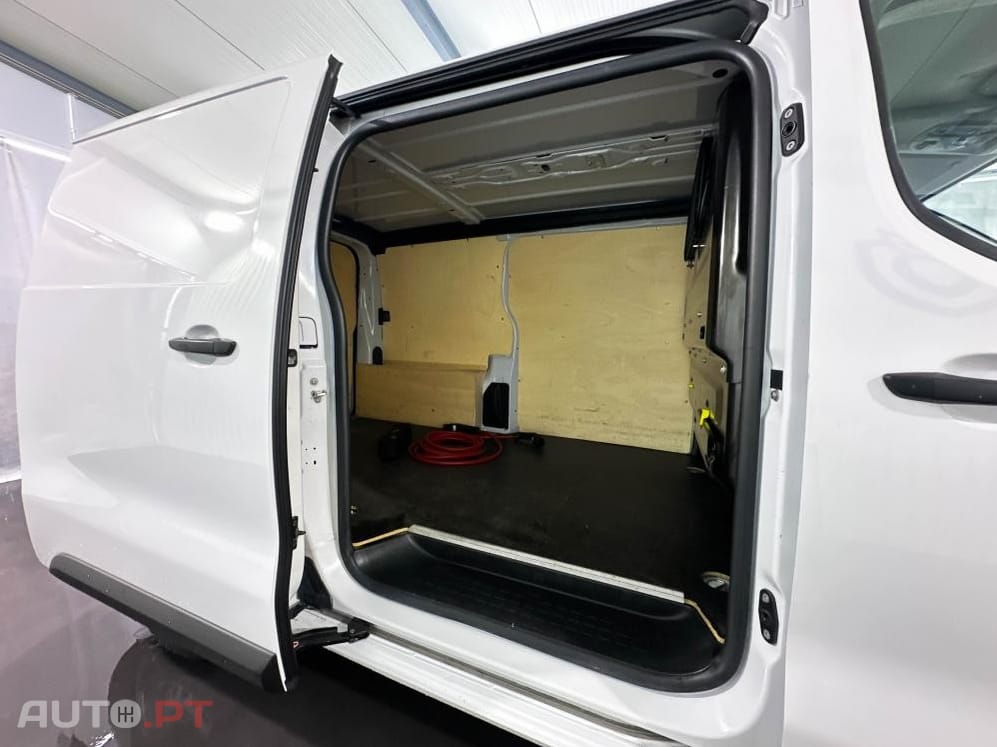 Toyota Proace Eletric 75kWh 136cv Business Line