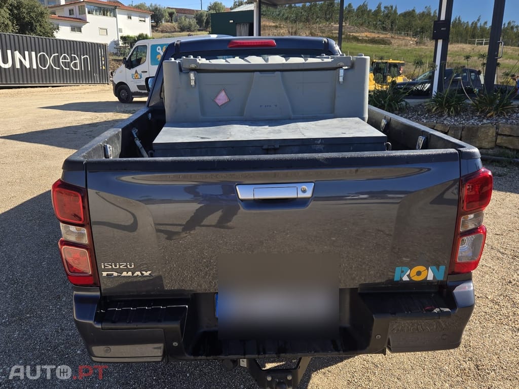 Isuzu D-Max Space Cab 4WD L — fotografia 28