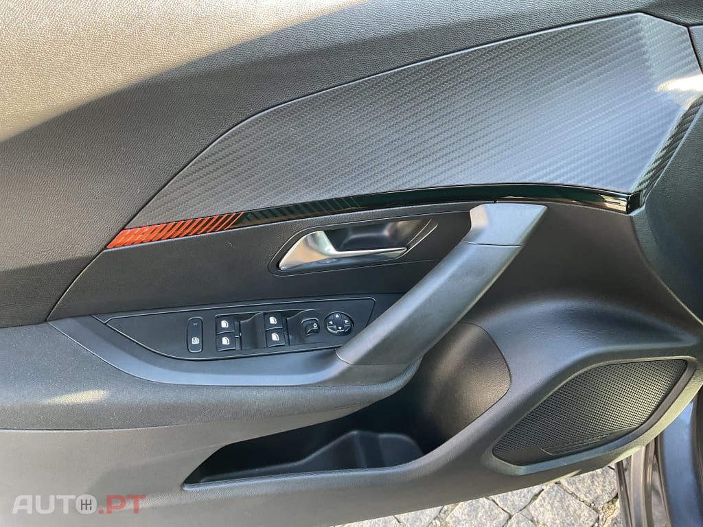 Peugeot 2008 1.5 BlueHDi Active Pack