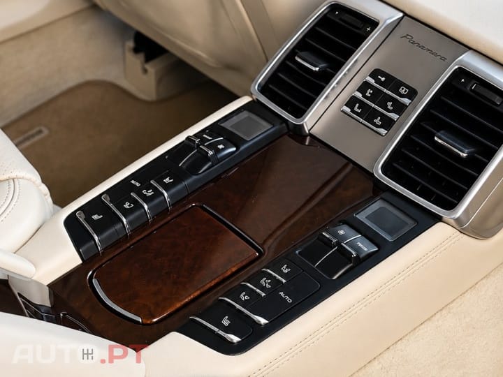 Porsche Panamera Turbo PDK