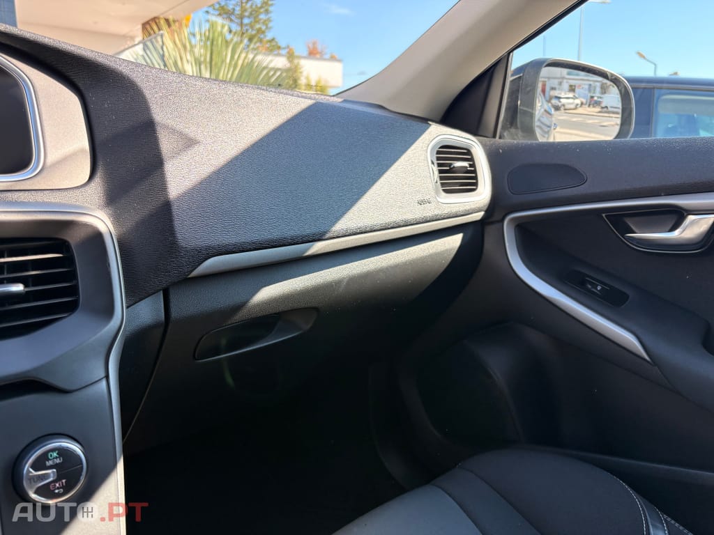 Volvo V40 2.0 D2 Inscription