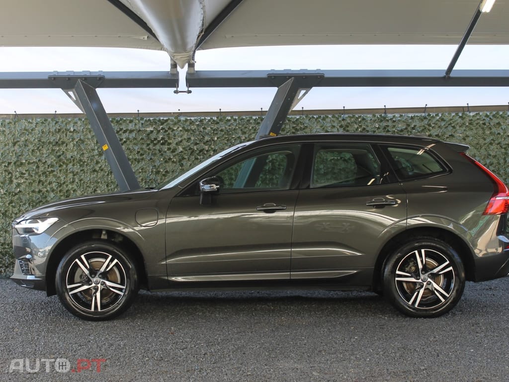 Volvo XC60 2.0 T6 PHEV R-Design AWD