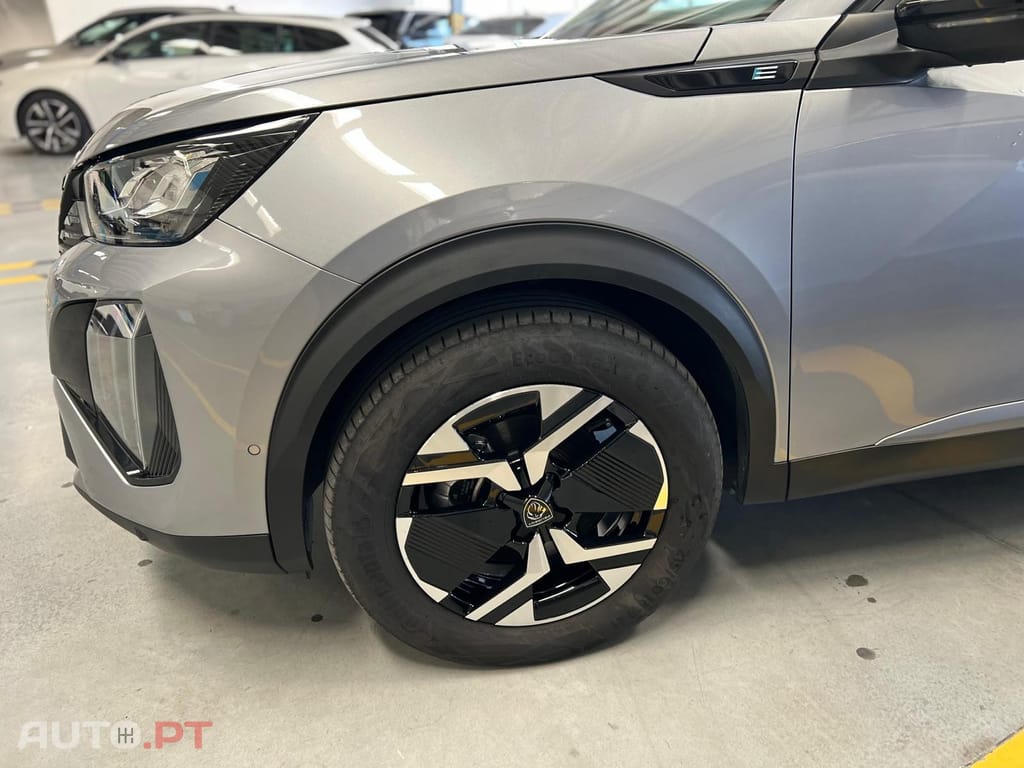 Peugeot E-2008 50 kWh Allure