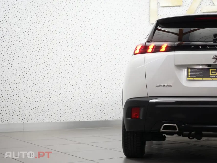 Peugeot 2008 1.2 PureTech Allure Pack EAT8