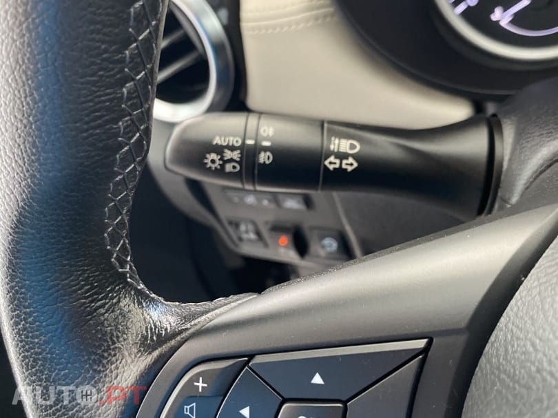 Nissan Micra 0.9 IG-T N-Connecta S/S