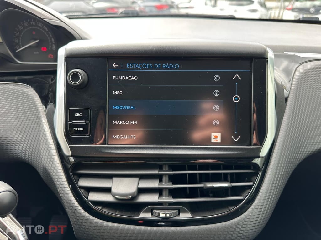 Peugeot 208 1.2 PureTech Signature