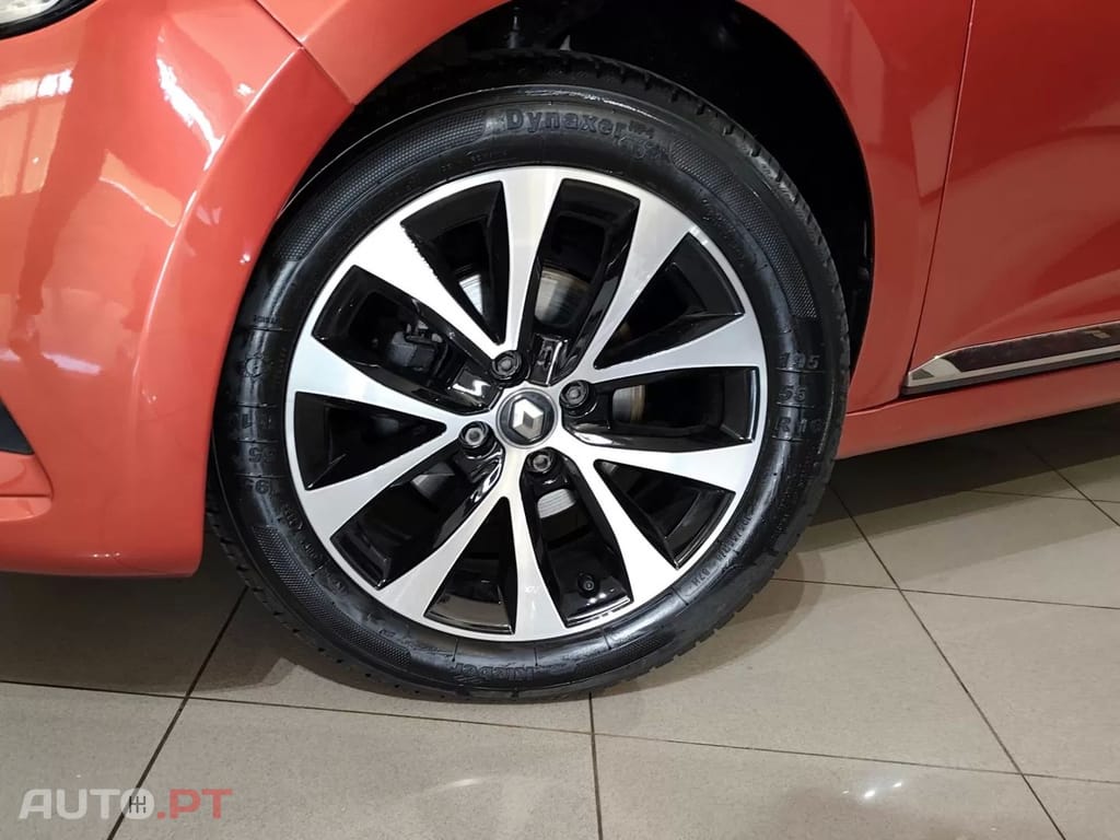 Renault Clio TCe 100 INTENS