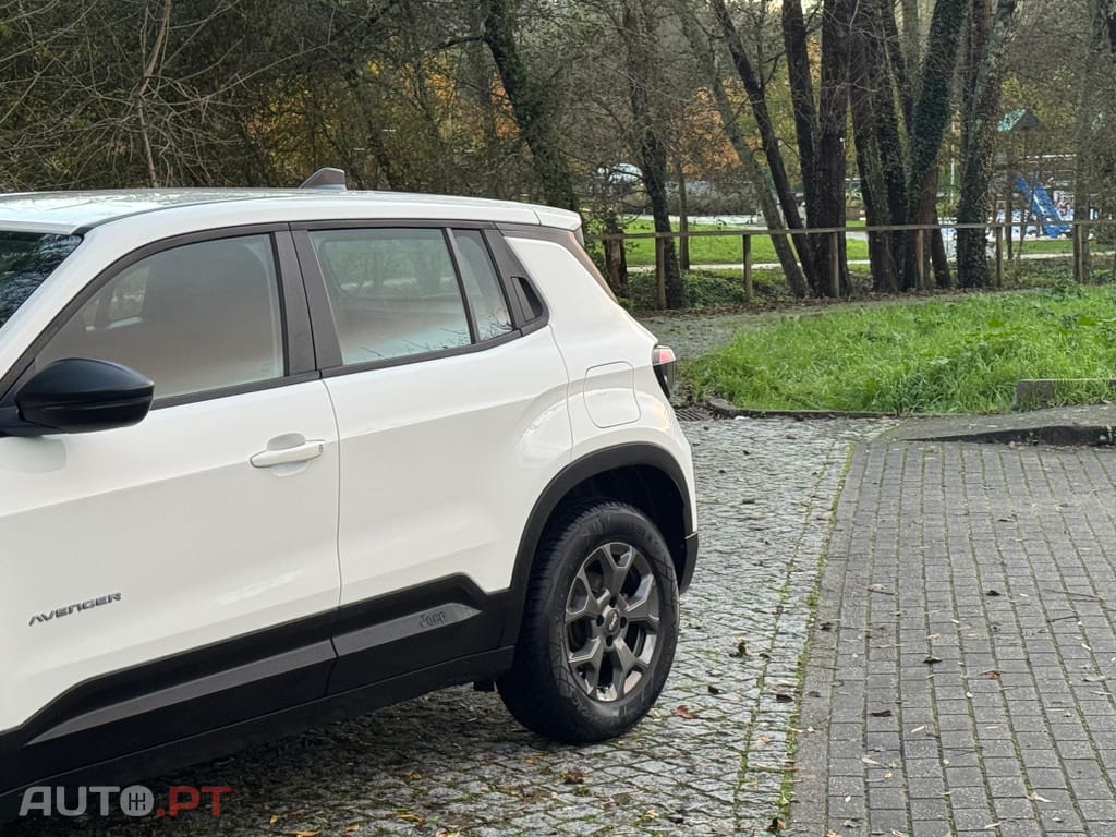 Jeep Avenger 54 kWh Longitude