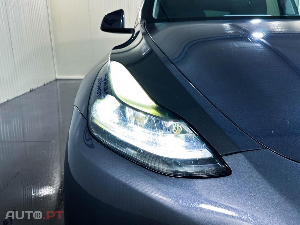 Tesla Model Y Long Range Dual Motor AWD