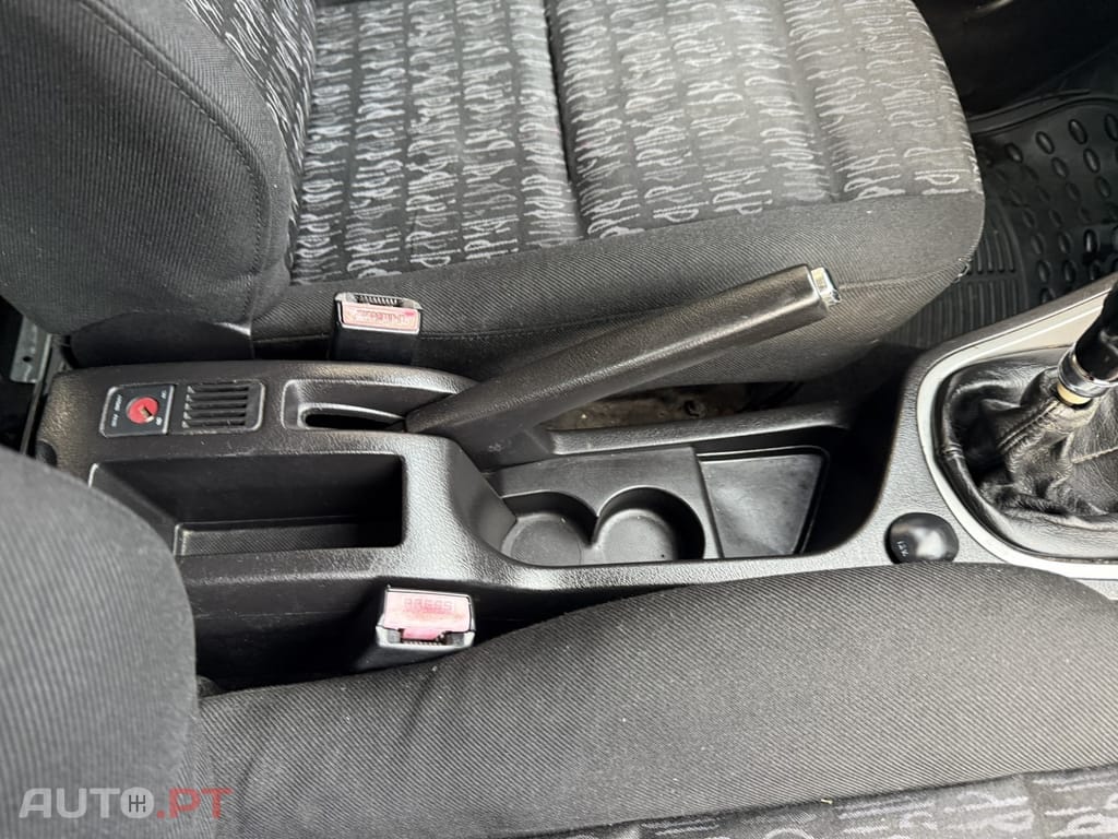 Peugeot 307 1.4 16V Navtech