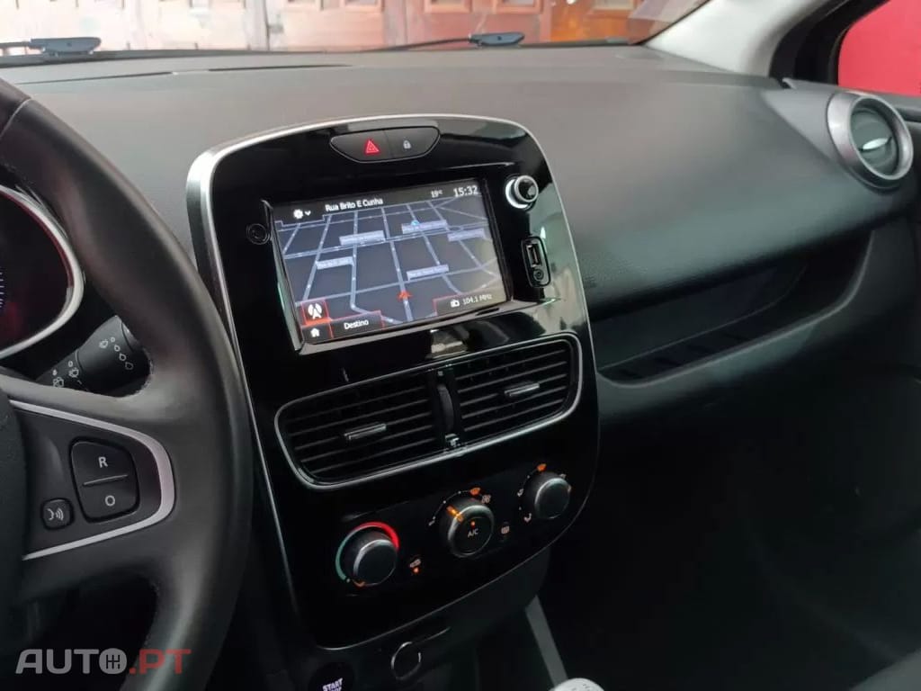 Renault Clio Sport Tourer 0.9 TCE Limited