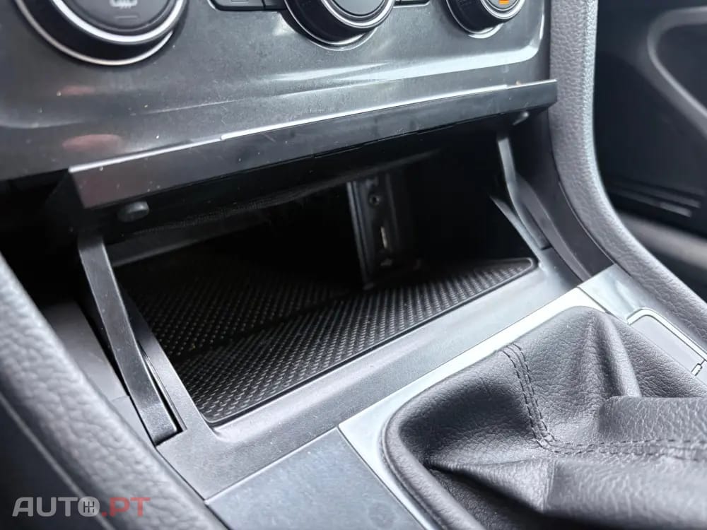 Volkswagen Golf 1.0 TSI Confortline