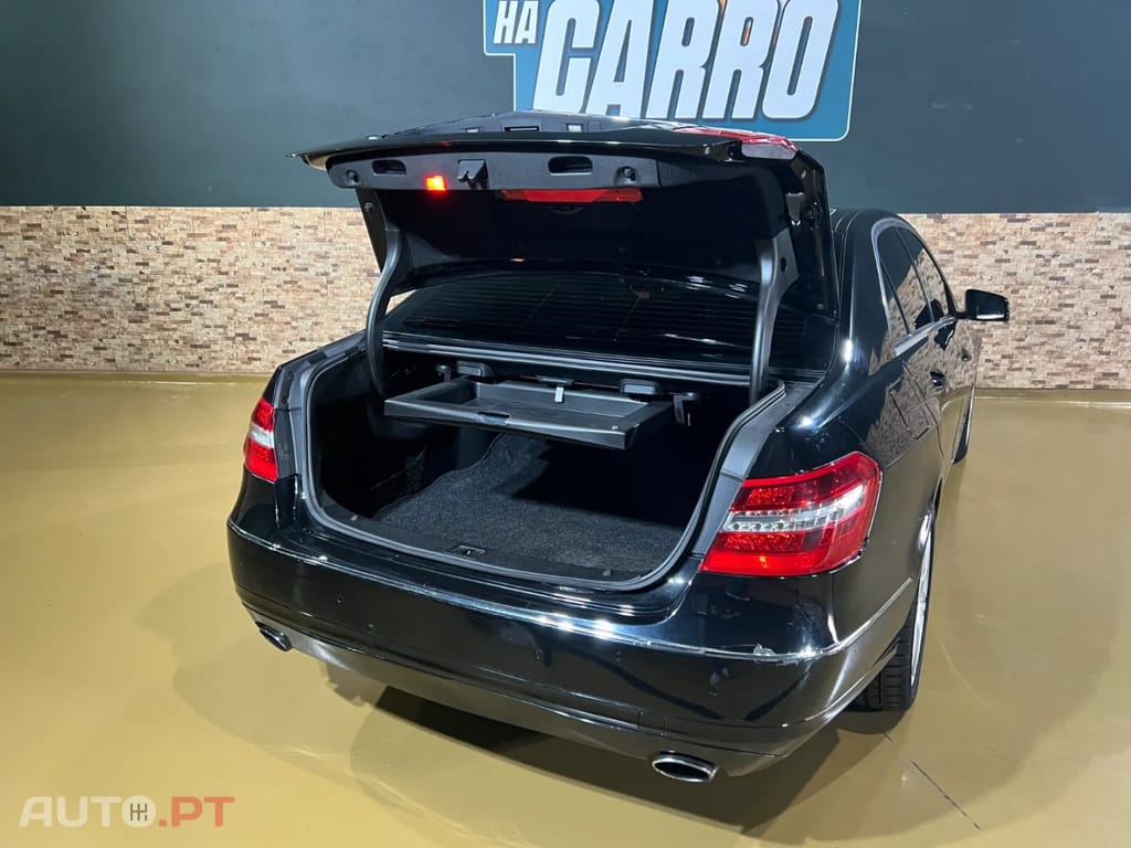 Mercedes-Benz E 350 CDI V6 Avantgarde | 231cv | 133.500 km | Livro Revisões Mercedes