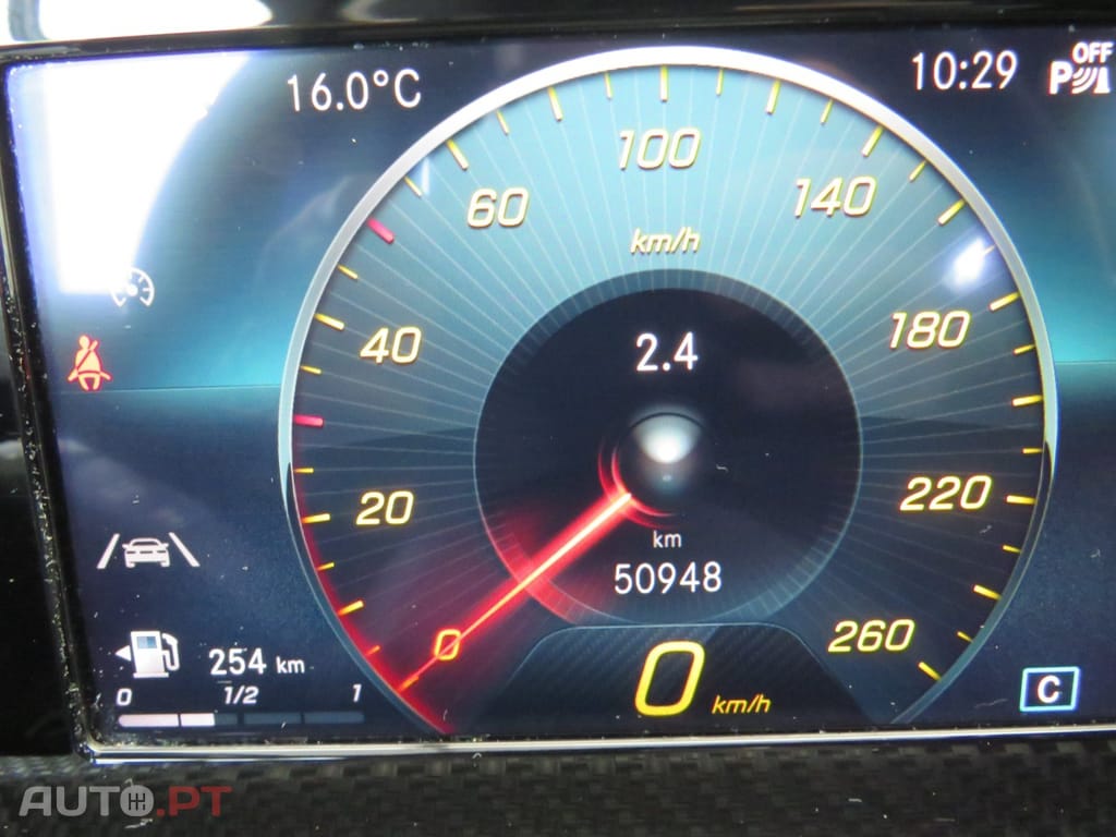 Mercedes-Benz CLA 180 d Shooting Brake Style Plus