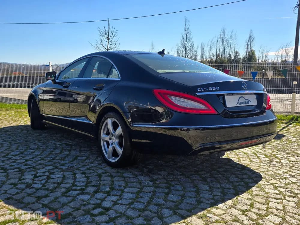 Mercedes-Benz CLS 350 Outro