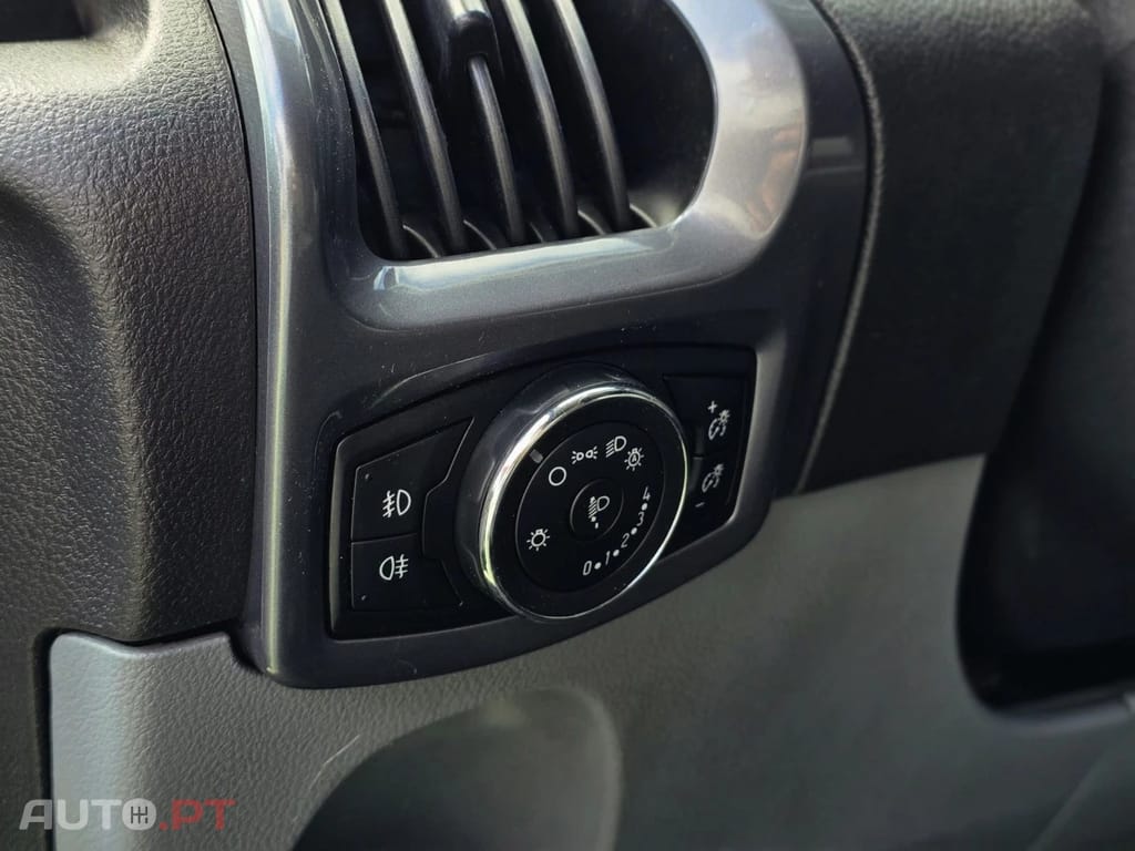 Ford Transit 340L1 2.0 TDCi H1-T.Baixo Trail — fotografia 13