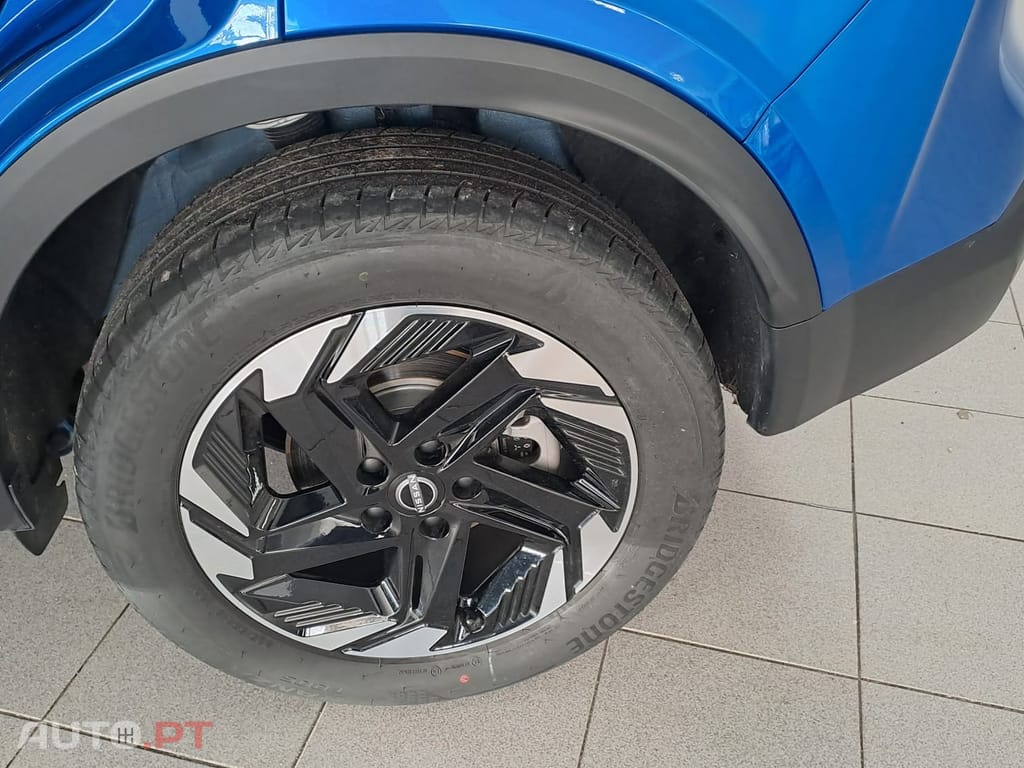Nissan Qashqai 1.3 DIG-T N-Connecta LED