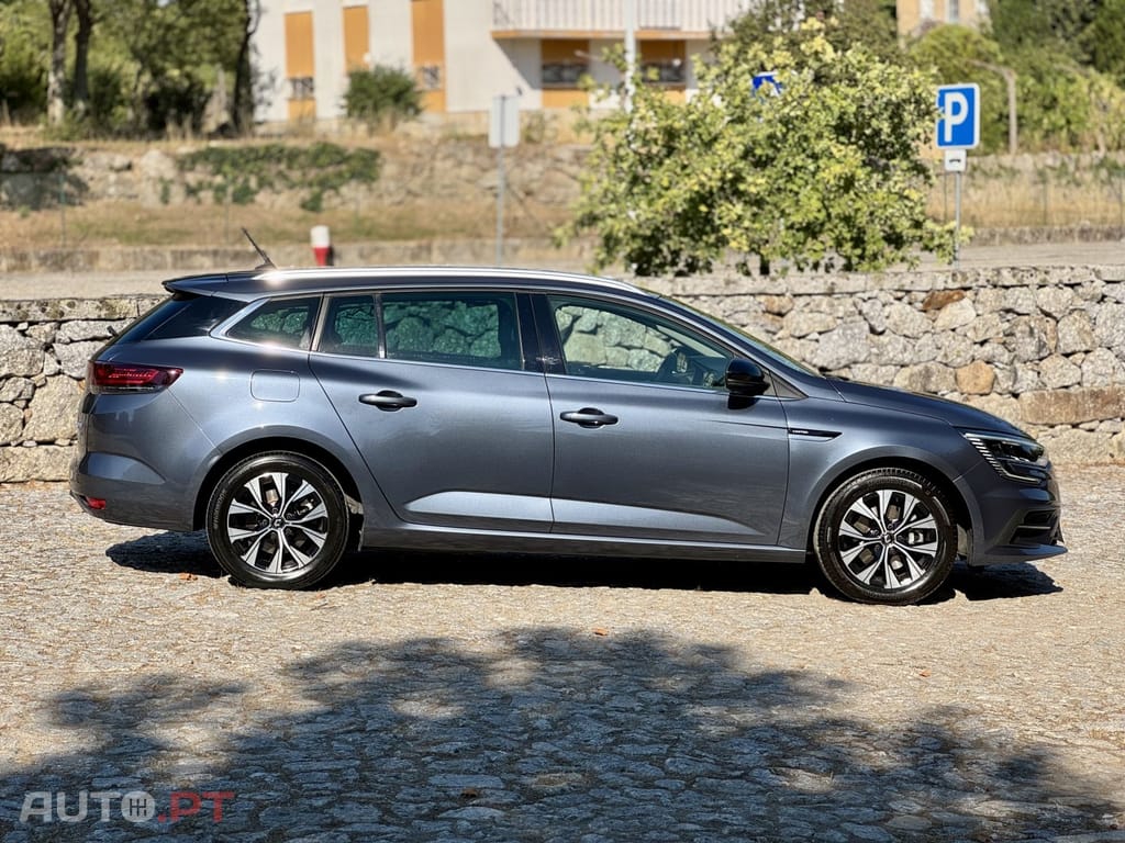 Renault Mégane Sport Tourer 1.6 E-Tech Plug-In Limited
