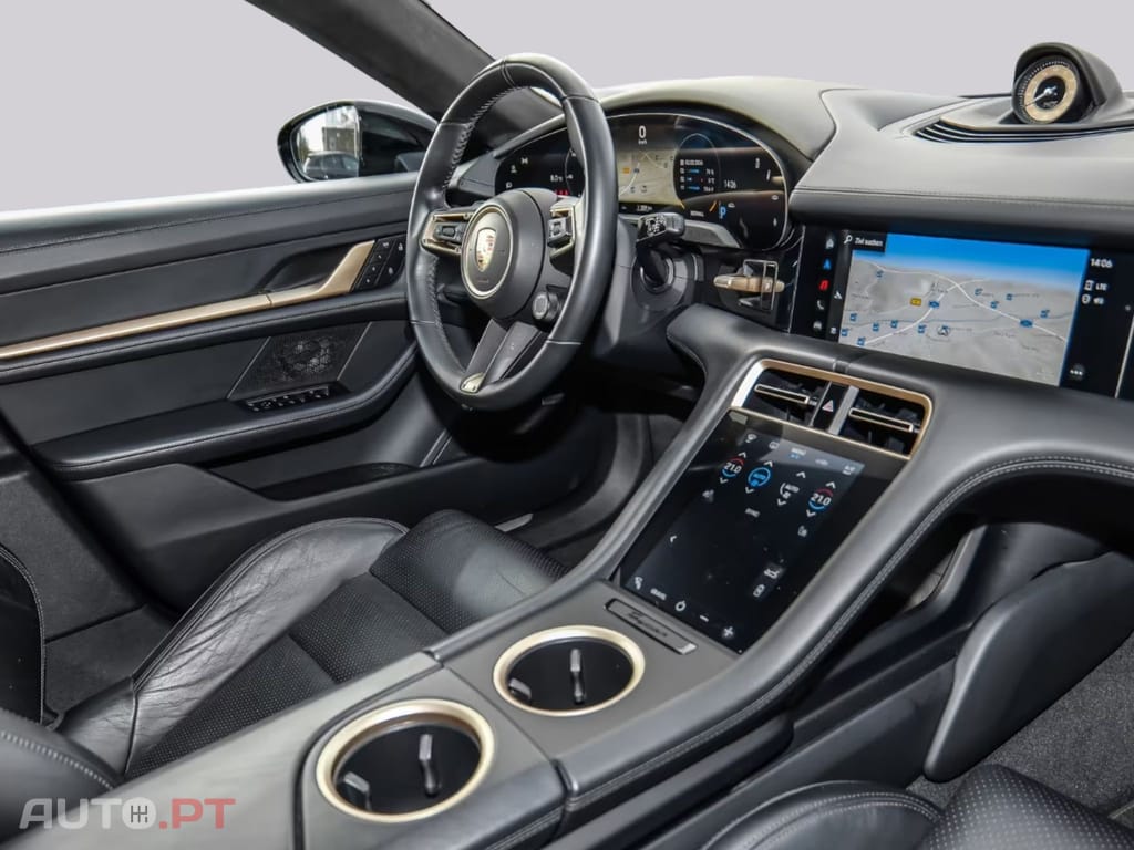 Porsche Taycan Turbo I.V.A DEDUTIVEL 